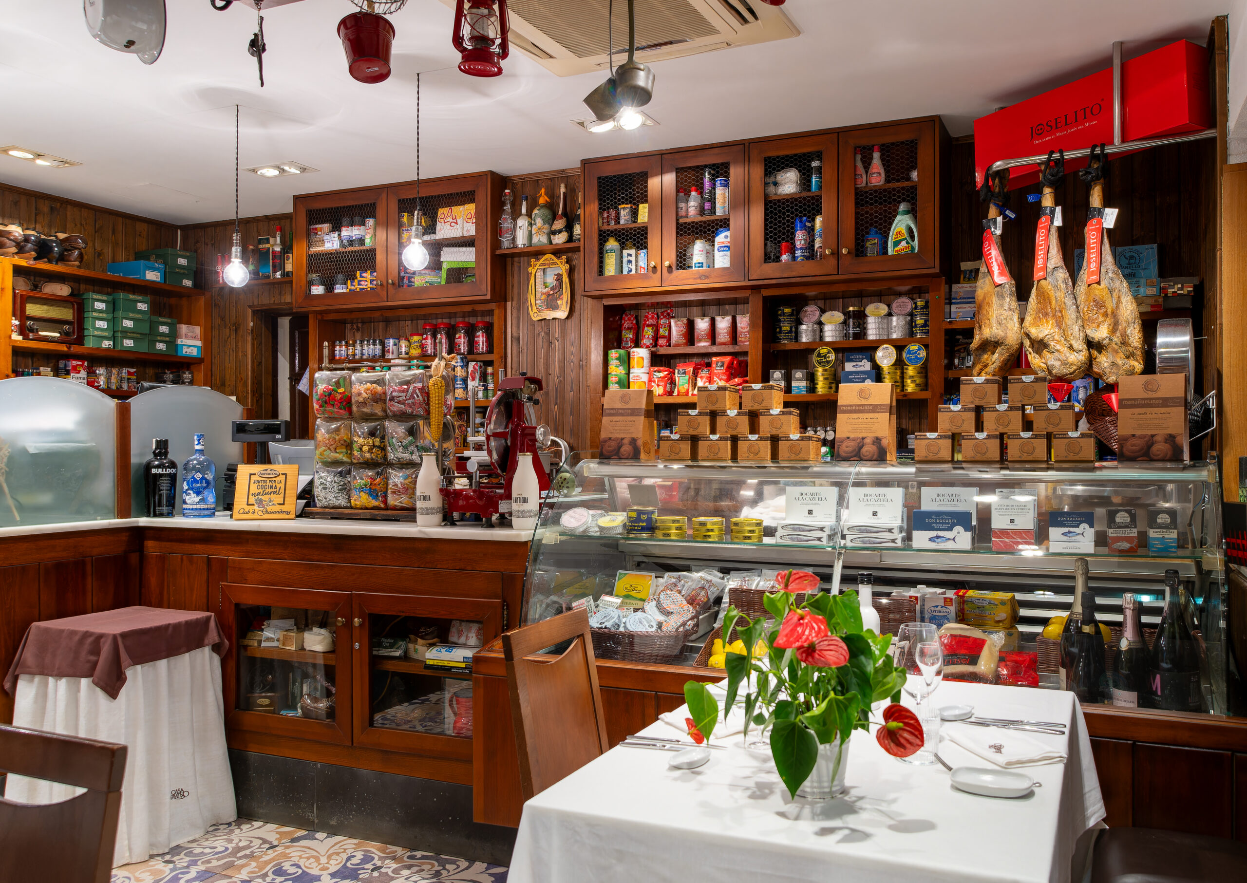 Interior del restaurante Casa Belarmino